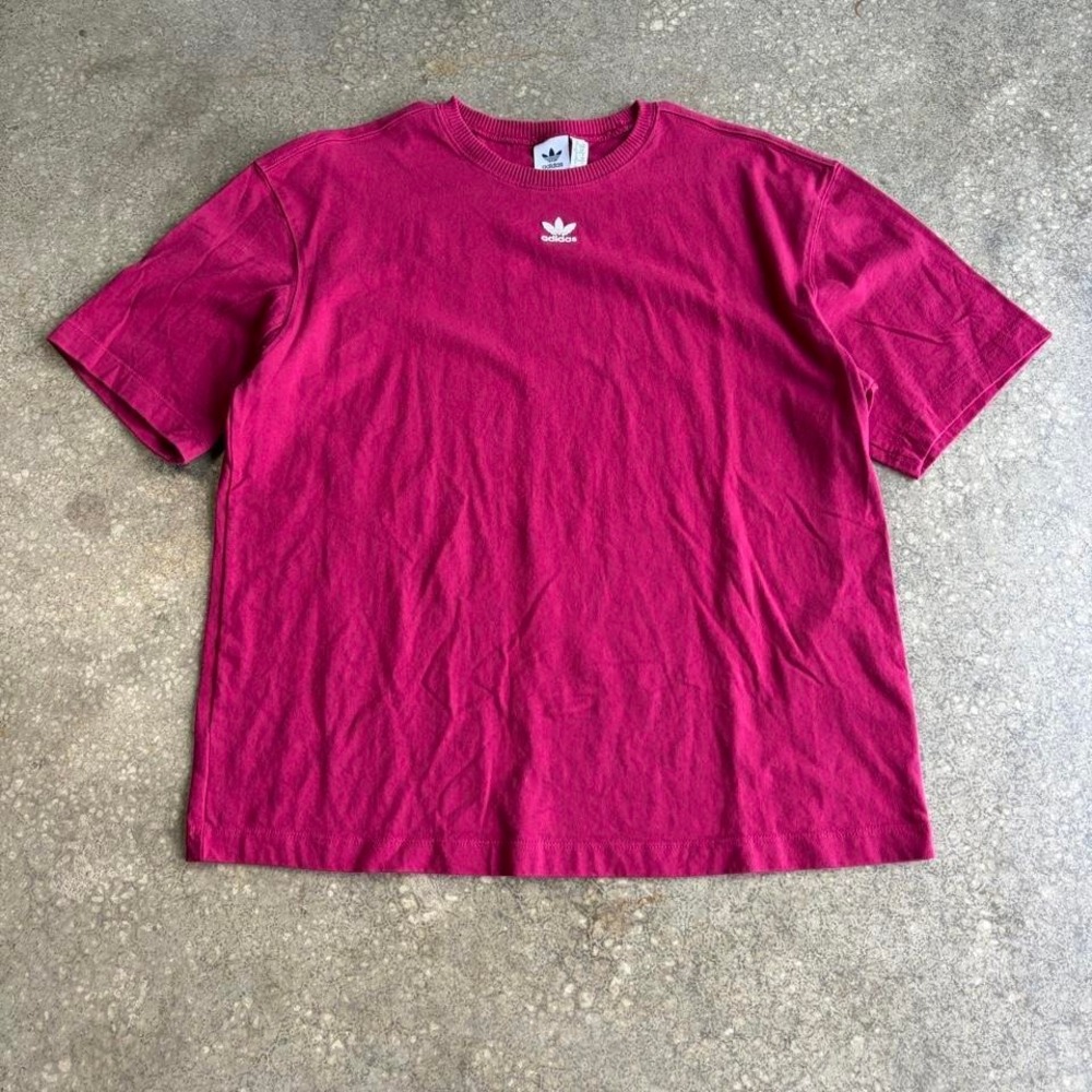 2000s‎ adidas center logo tee